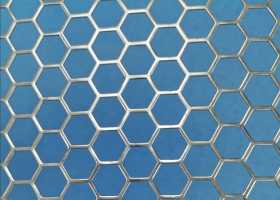 Hole Size 100mm Hexagonal Perforated Sheet Effiziente Filtrationstrennung in der Industrie