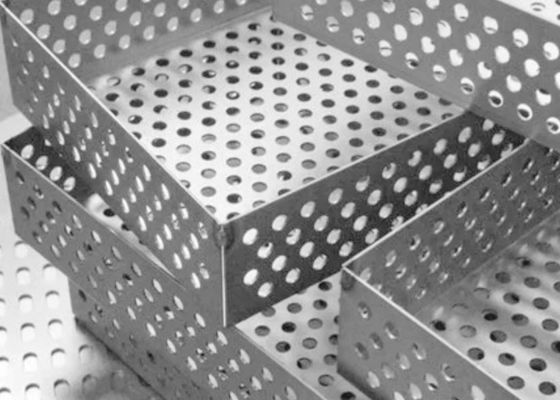 0.2mm-10mm Dicke Edelstahl-Punktplatte mit individuellen Löchermustern für Industriegeräte und Filter