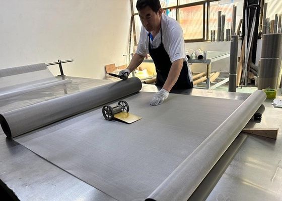 Sehr feine Edelstahl-Drahtmaschen-Bildschirm-Plain-Weave-Typ 400-Maschen mit unterschiedlichen Längen