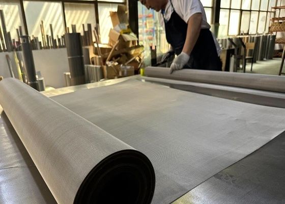 Sehr feine Edelstahl-Drahtmaschen-Bildschirm-Plain-Weave-Typ 400-Maschen mit unterschiedlichen Längen