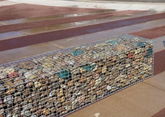 Schwer geschweißtes Drahtnetz als dekoratives Gabion im Landschaftsbau