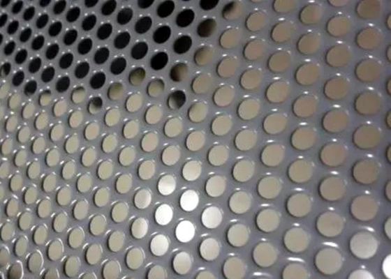 ISO 9001-Standards Galvanisiertes Perforiertes Metallnetz für Dekoration