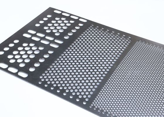 0.7mm weiße Perforationsfolie mit quadratischen Löchern zur Dekoration