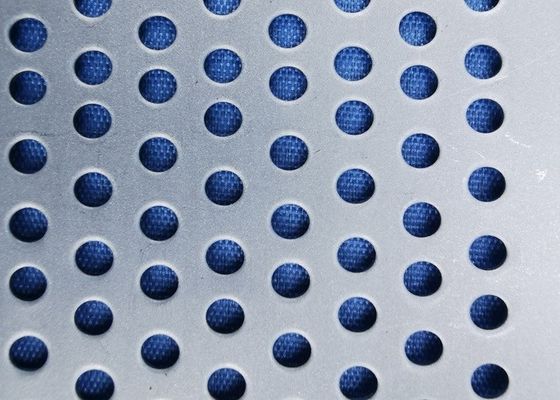 Perforierte Mesh-Panels mit Farb- und Beschichtungsmöglichkeiten