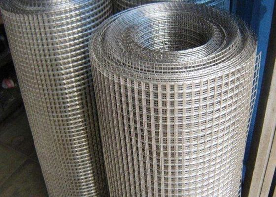 Kohlenstoffstahl BWG15 galvanisierte geschweißten Mesh Rolls For Construction Projects