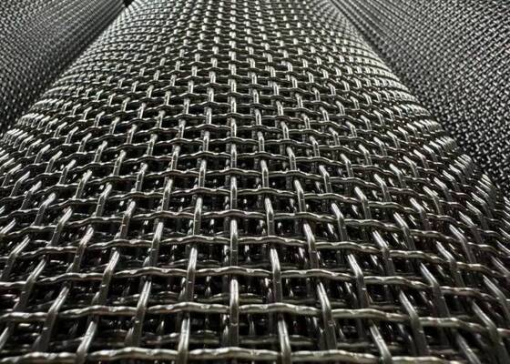 Vorgecrimptes Edelstahl-Drahtgewebe mit quadratischen Öffnungen für schwere industrielle und architektonische Anwendungen